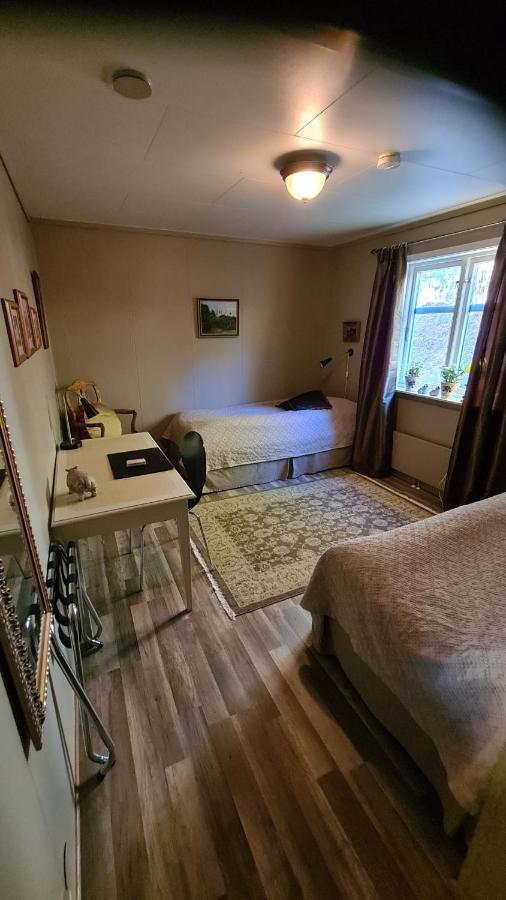 Skogsbrynet B&B, Bredsjoe Nya Herrgard Hällefors المظهر الخارجي الصورة