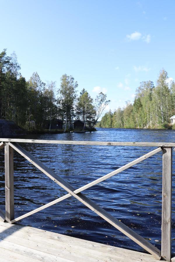 Skogsbrynet B&B, Bredsjoe Nya Herrgard Hällefors المظهر الخارجي الصورة