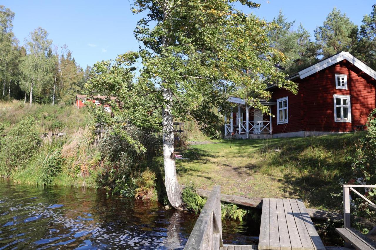 Skogsbrynet B&B, Bredsjoe Nya Herrgard Hällefors المظهر الخارجي الصورة