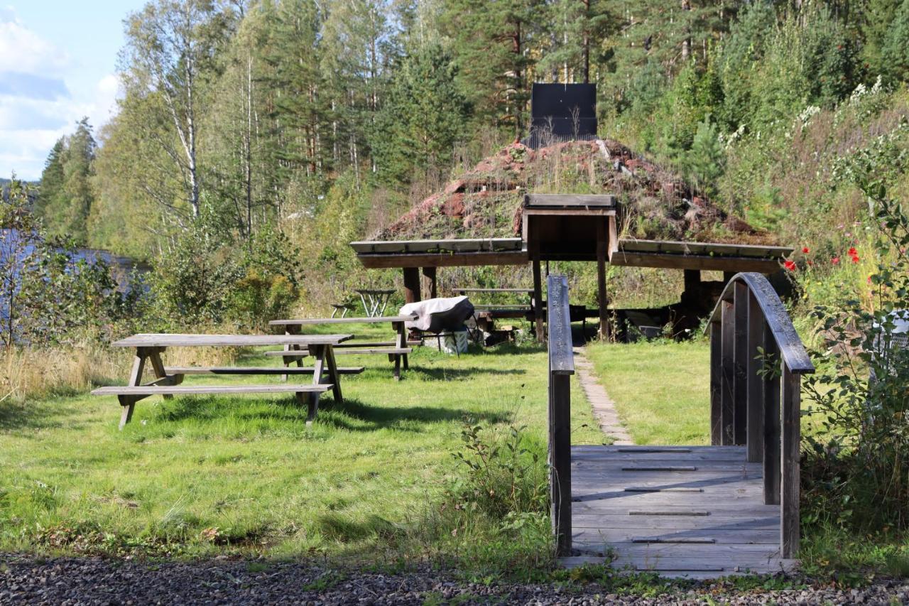 Skogsbrynet B&B, Bredsjoe Nya Herrgard Hällefors المظهر الخارجي الصورة