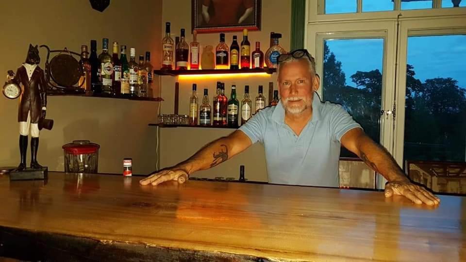 Skogsbrynet B&B, Bredsjoe Nya Herrgard Hällefors المظهر الخارجي الصورة
